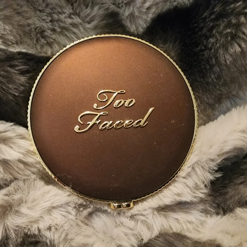 Too Faced Dark Chocolate Soleil Bronzer, NWT, FULLSIZE